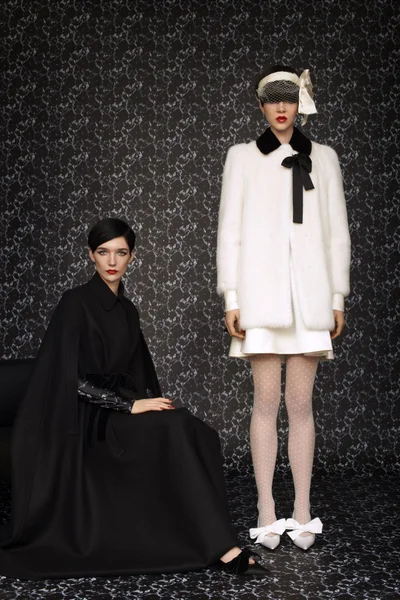Look 16